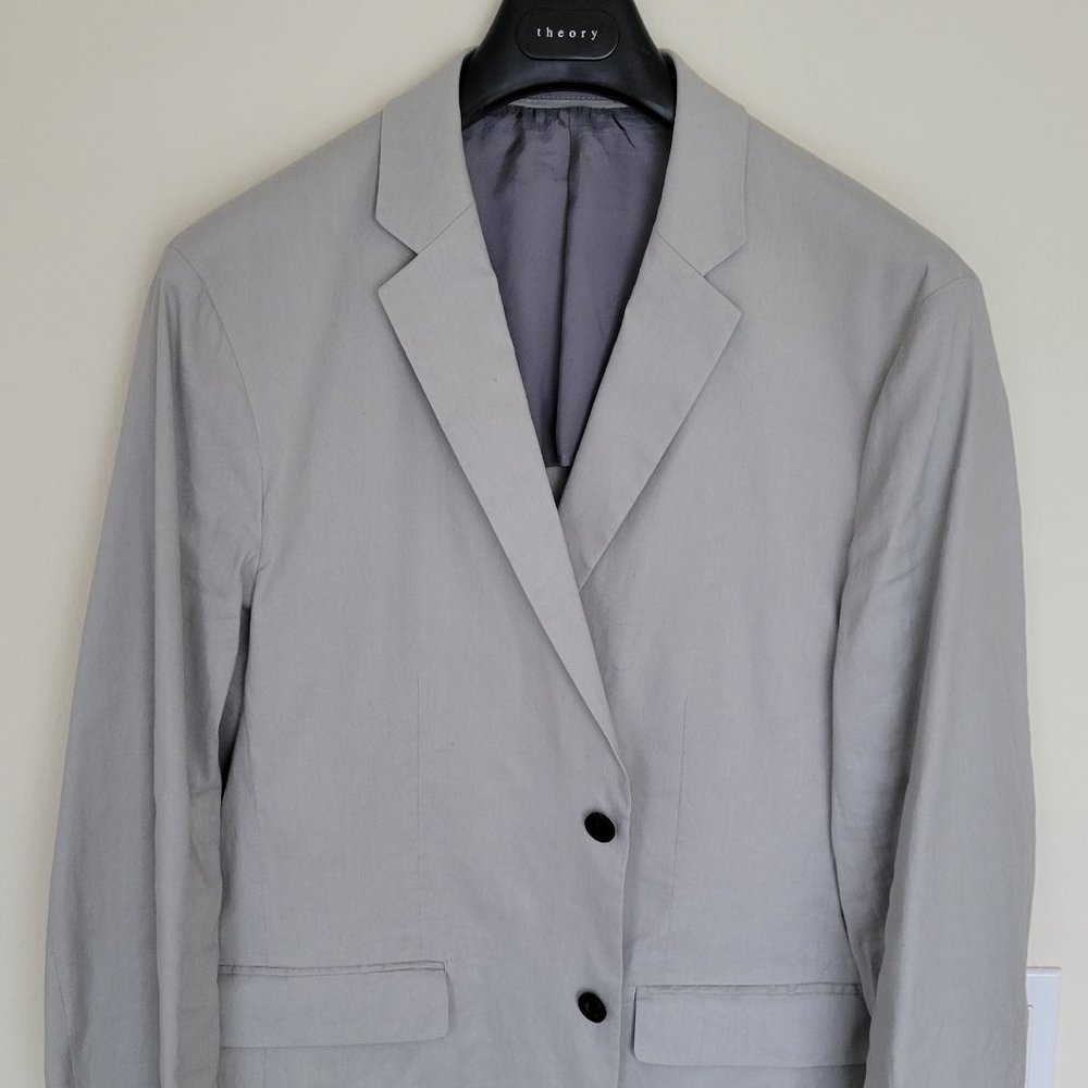 Beautiful Lightweight Theory Sport Jacket - Size 42R